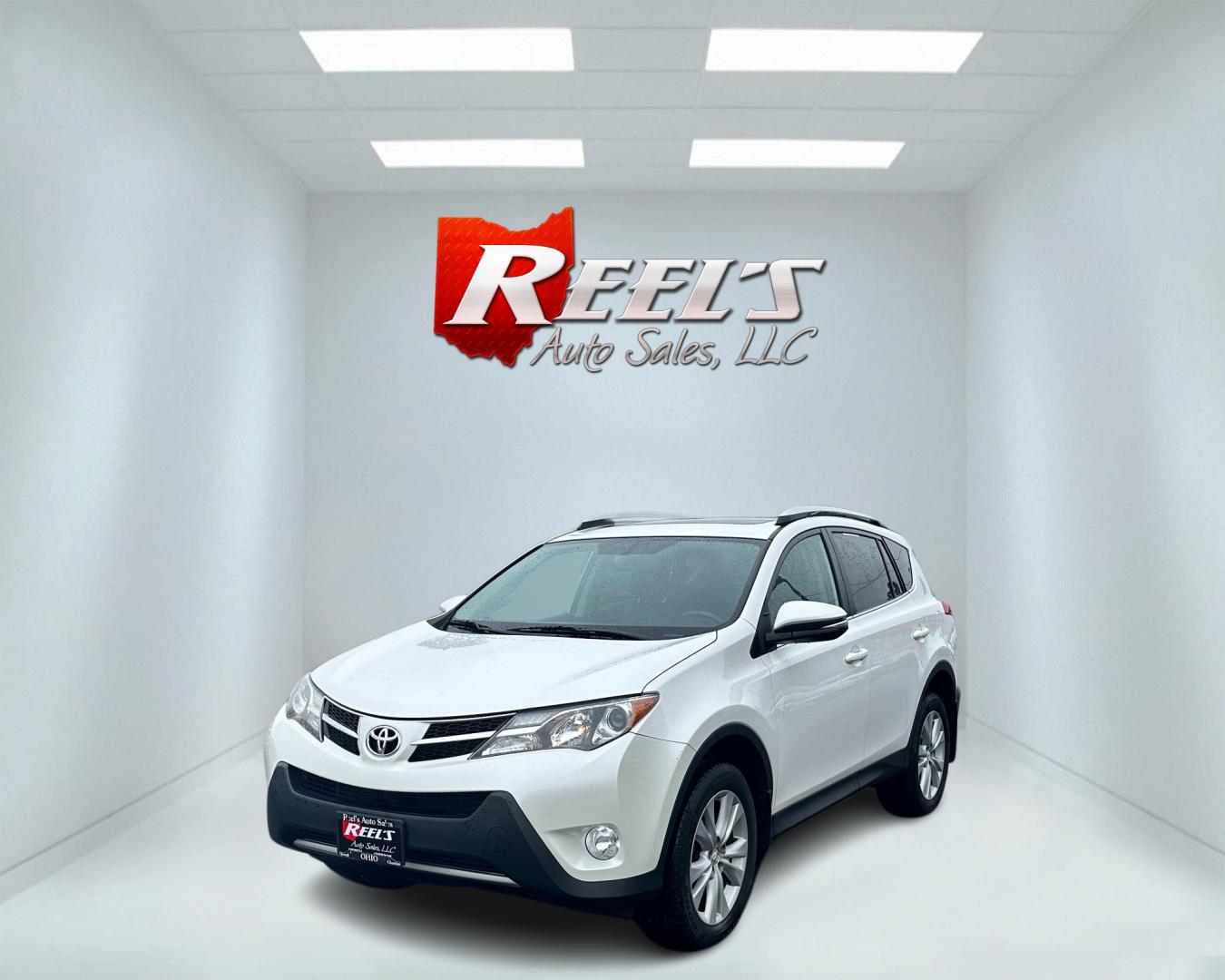 2013 White /Black Toyota RAV4 Limited (2T3DFREV1DW) with an 2.5L I4 DOHC 16V engine, 6-Speed Automatic transmission, located at 547 E. Main St., Orwell, OH, 44076, (440) 437-5893, 41.535435, -80.847855 - Photo#0